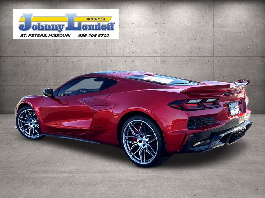 Used 2023 Chevrolet Corvette Z06 w/ Engine Appearance Package image 3