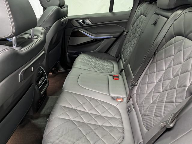 Used 2025 BMW X5 xDrive50e w/ M Sport Package image 12