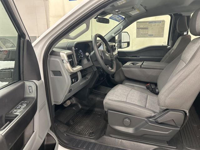 New 2026 Ford F250 XL w/ FX4 Off-Road Package image 9