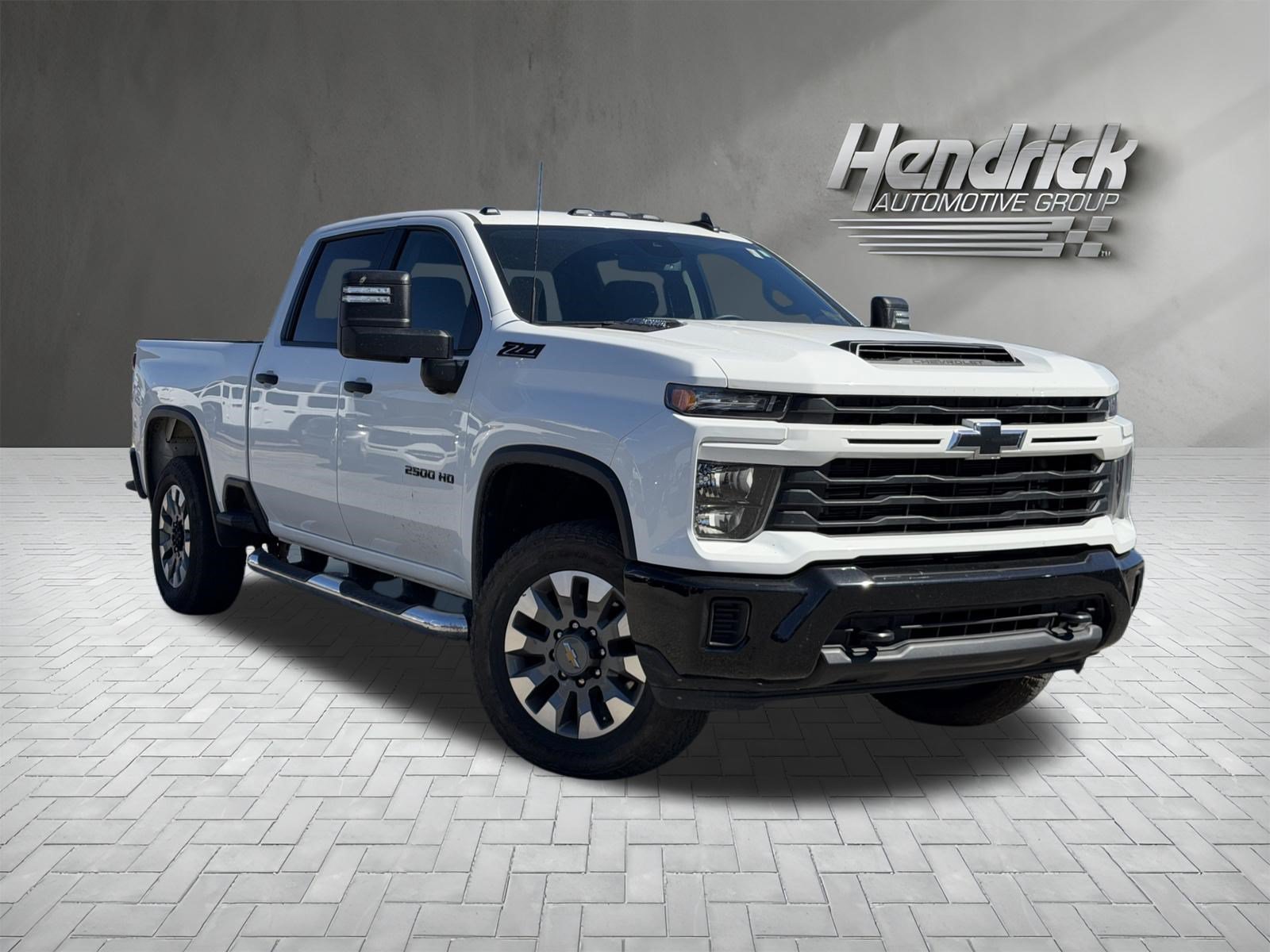 Used 2024 Chevrolet Silverado 2500 Custom w/ Custom Value Package AWD/4WD image 2