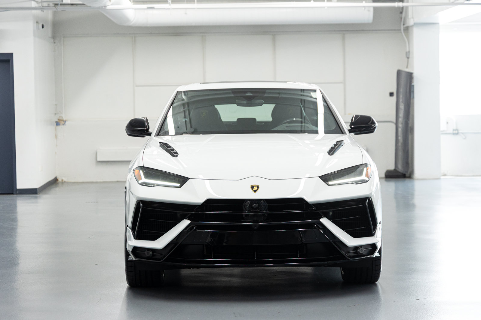Used 2024 Lamborghini Urus S AWD/4WD image 10