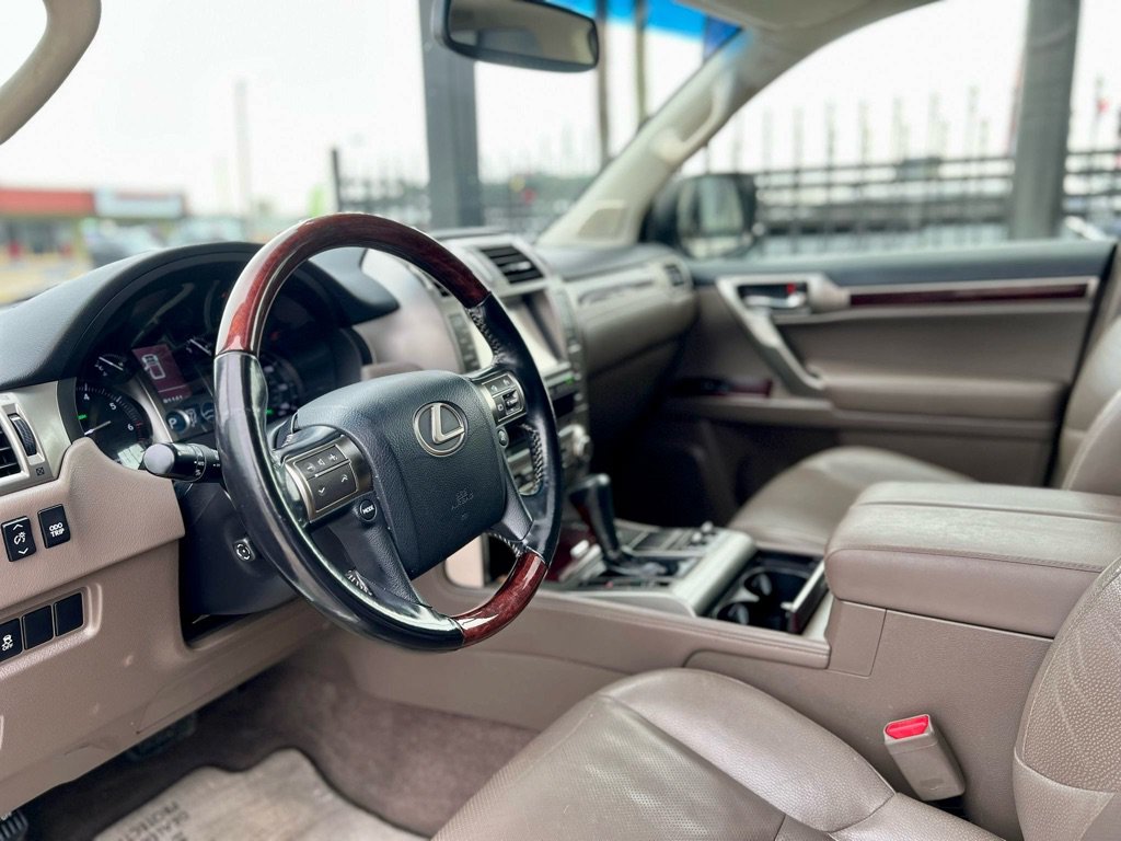 Used 2017 Lexus GX 460 Premium AWD/4WD image 15