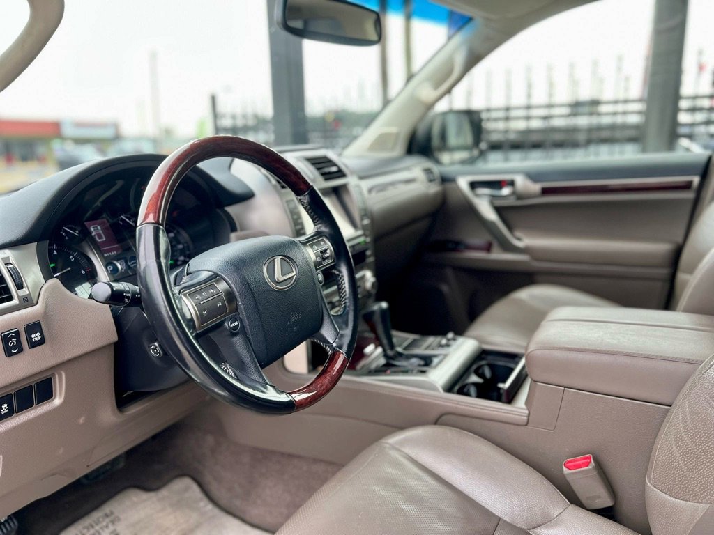 Used 2017 Lexus GX 460 Premium image 15