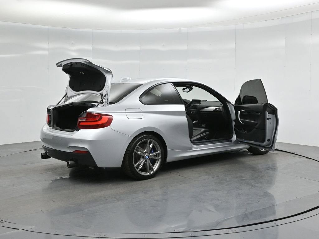 Used 2014 BMW M235i Coupe RWD image 4
