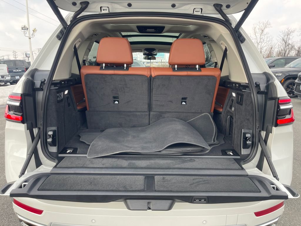 Used 2026 BMW X7 xDrive40i image 17