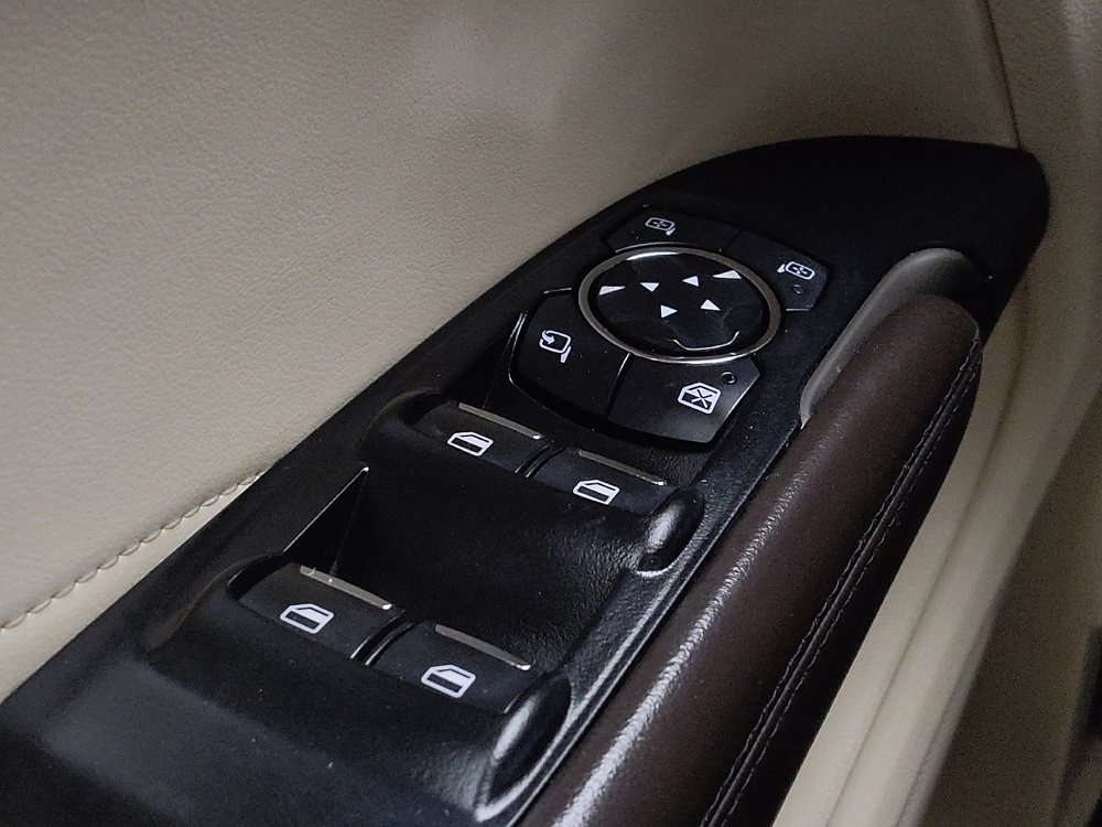 Used 2015 Lincoln MKC FWD w/ Equipment Group 102A Reserve image 27