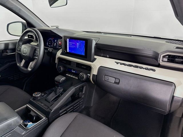 Used 2024 Toyota Tacoma TRD Off-Road AWD/4WD image 32