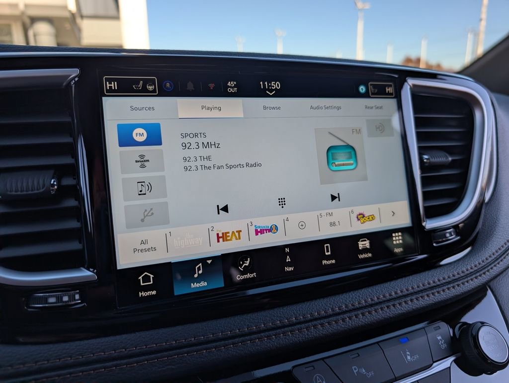 New 2026 Chrysler Pacifica Pinnacle w/ Trailer Tow Group image 28