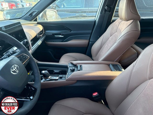 Certified 2026 Toyota Grand Highlander AWD Hybrid image 4