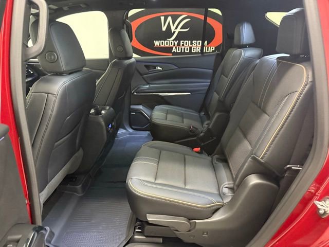 New 2026 Chevrolet Traverse High Country w/ LPO, Floor Liner Package image 17