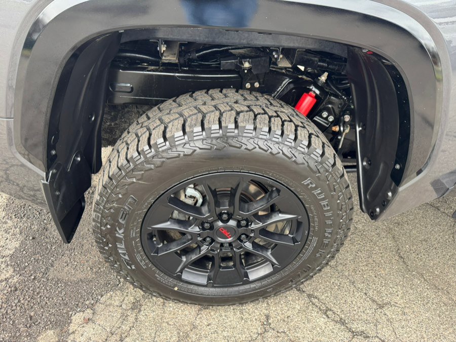 Used 2026 Toyota Tundra Platinum w/ TRD Off-Road Package image 13