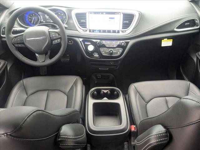 New 2026 Chrysler Pacifica Select w/ S Appearance Package AWD/4WD image 14