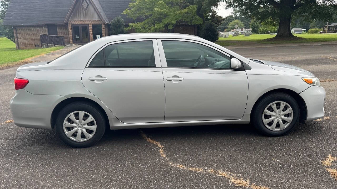 Used 2012 Toyota Corolla L image 9
