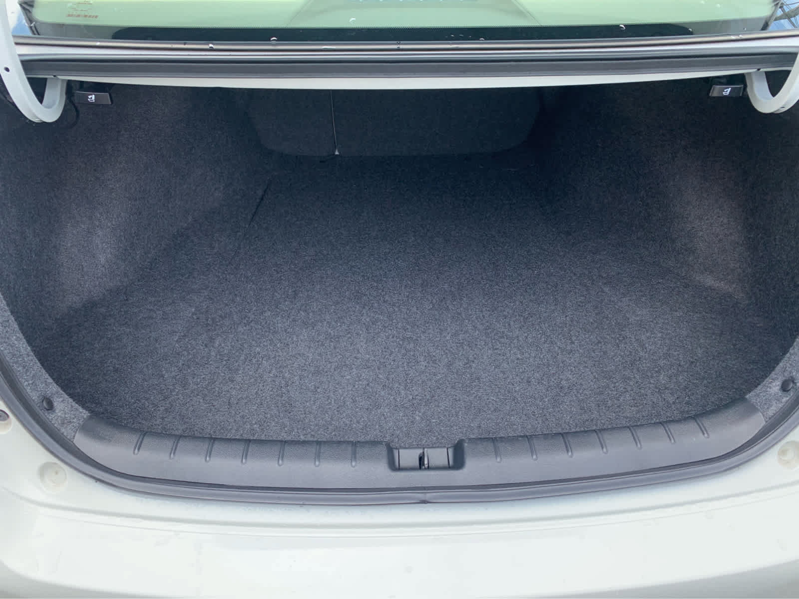 Used 2017 Honda Accord Touring image 6