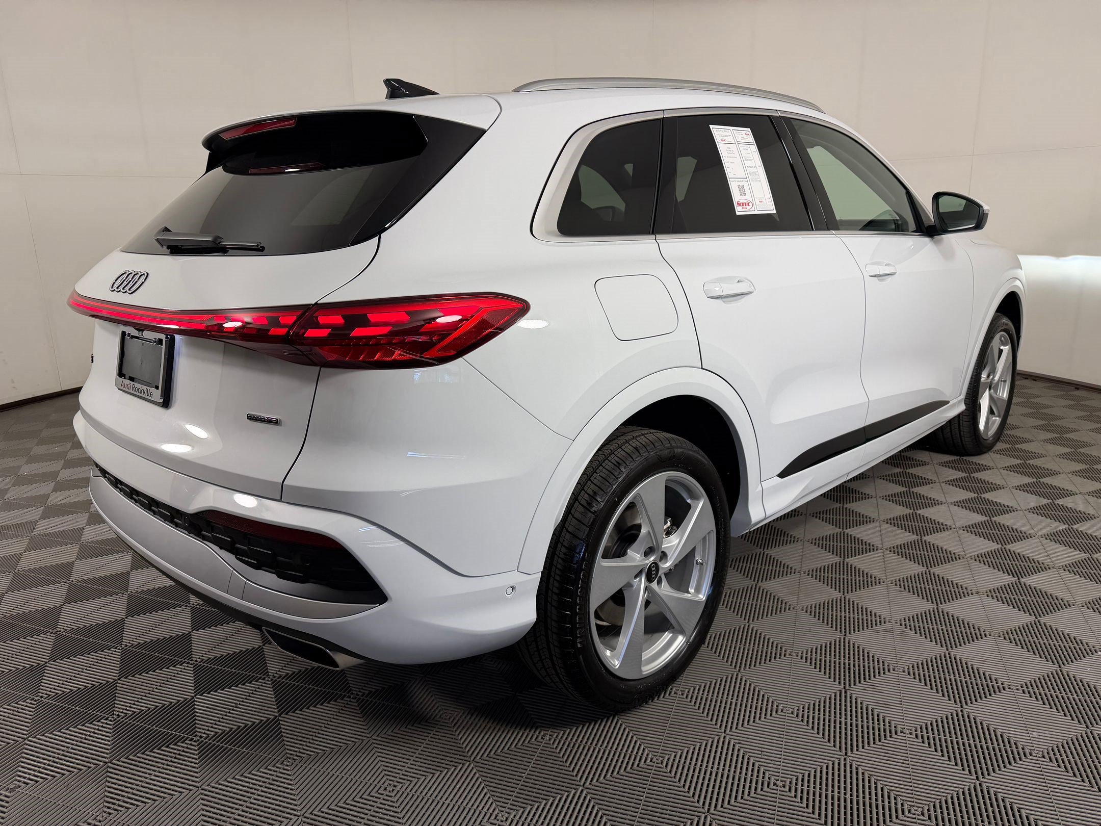 New 2026 Audi Q5 Premium AWD/4WD image 9