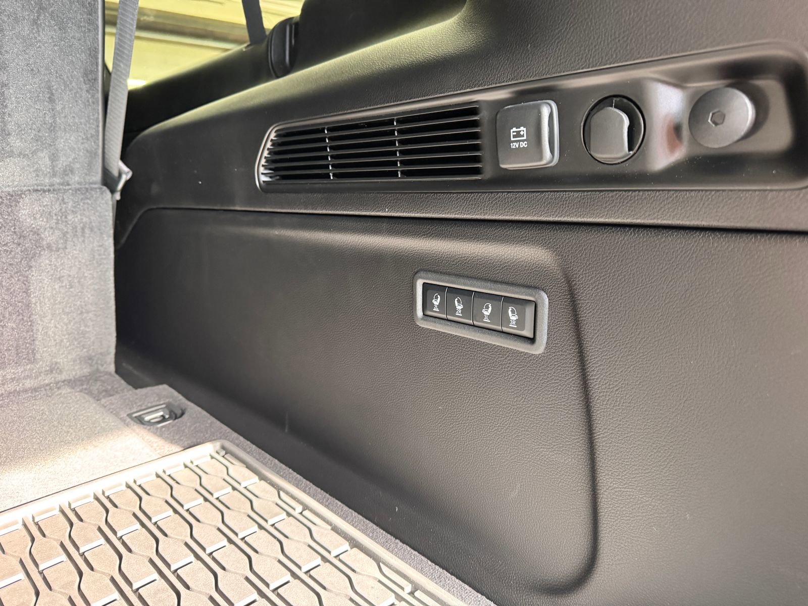 New 2026 Jeep Grand Wagoneer L Limited image 9