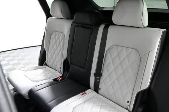 New 2026 Volkswagen Atlas Cross Sport SEL Premium R-Line image 24