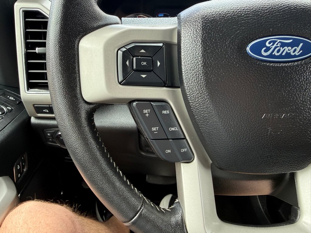 Used 2019 Ford F250 Lariat w/ Lariat Ultimate Package RWD image 29