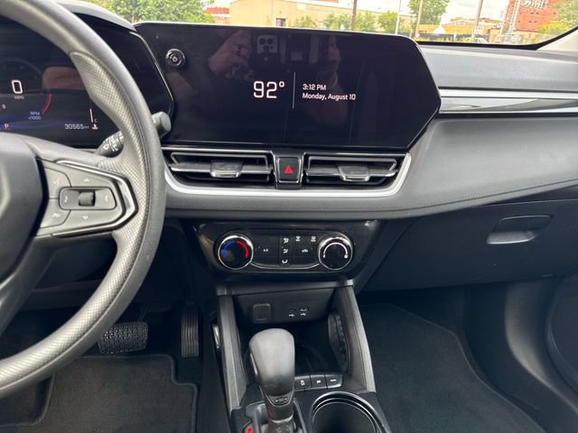 Used 2025 Chevrolet TrailBlazer LT AWD/4WD image 18