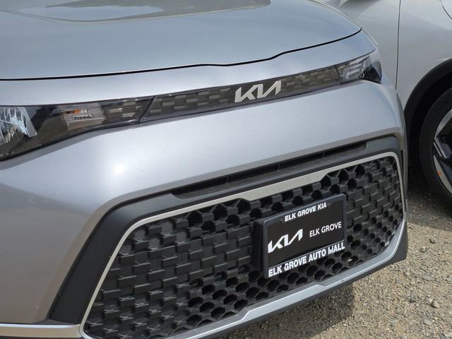 Certified 2025 Kia Soul LX w/ LX Technology Package image 5