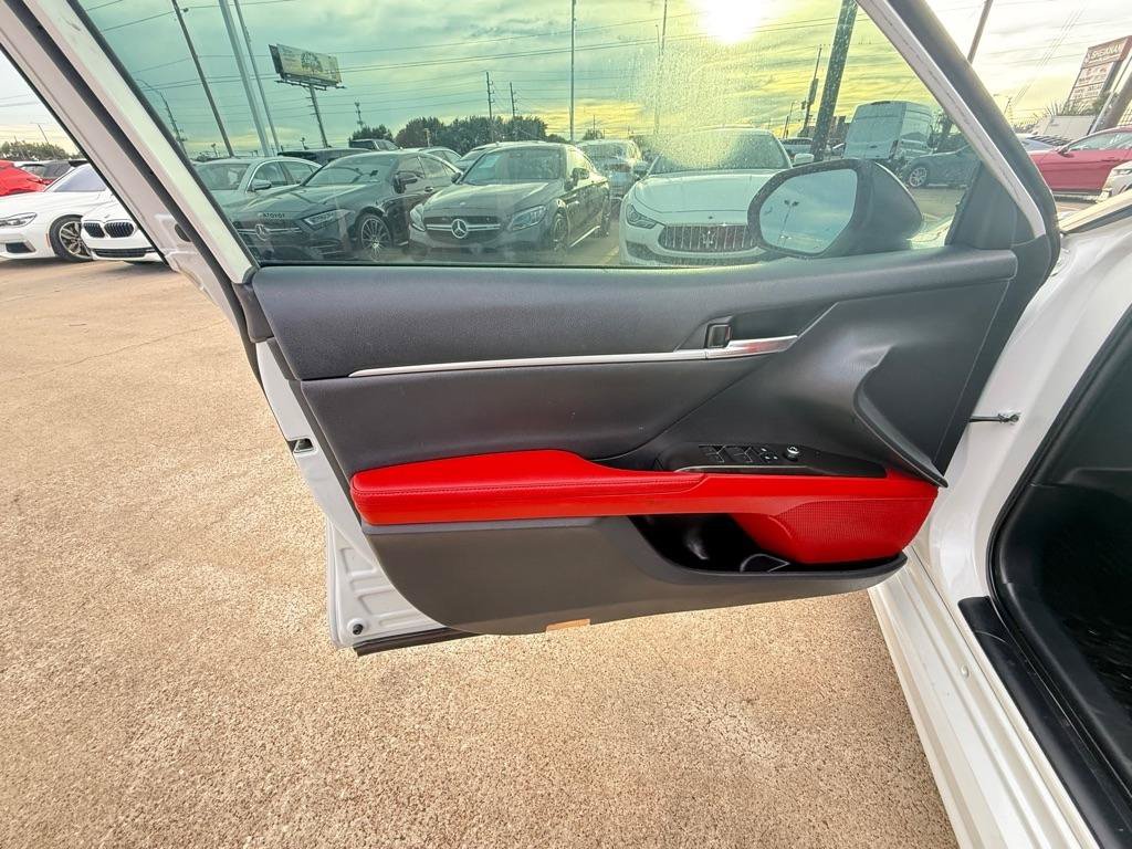 Used 2021 Toyota Camry XSE w/ Navigation Package FWD image 15