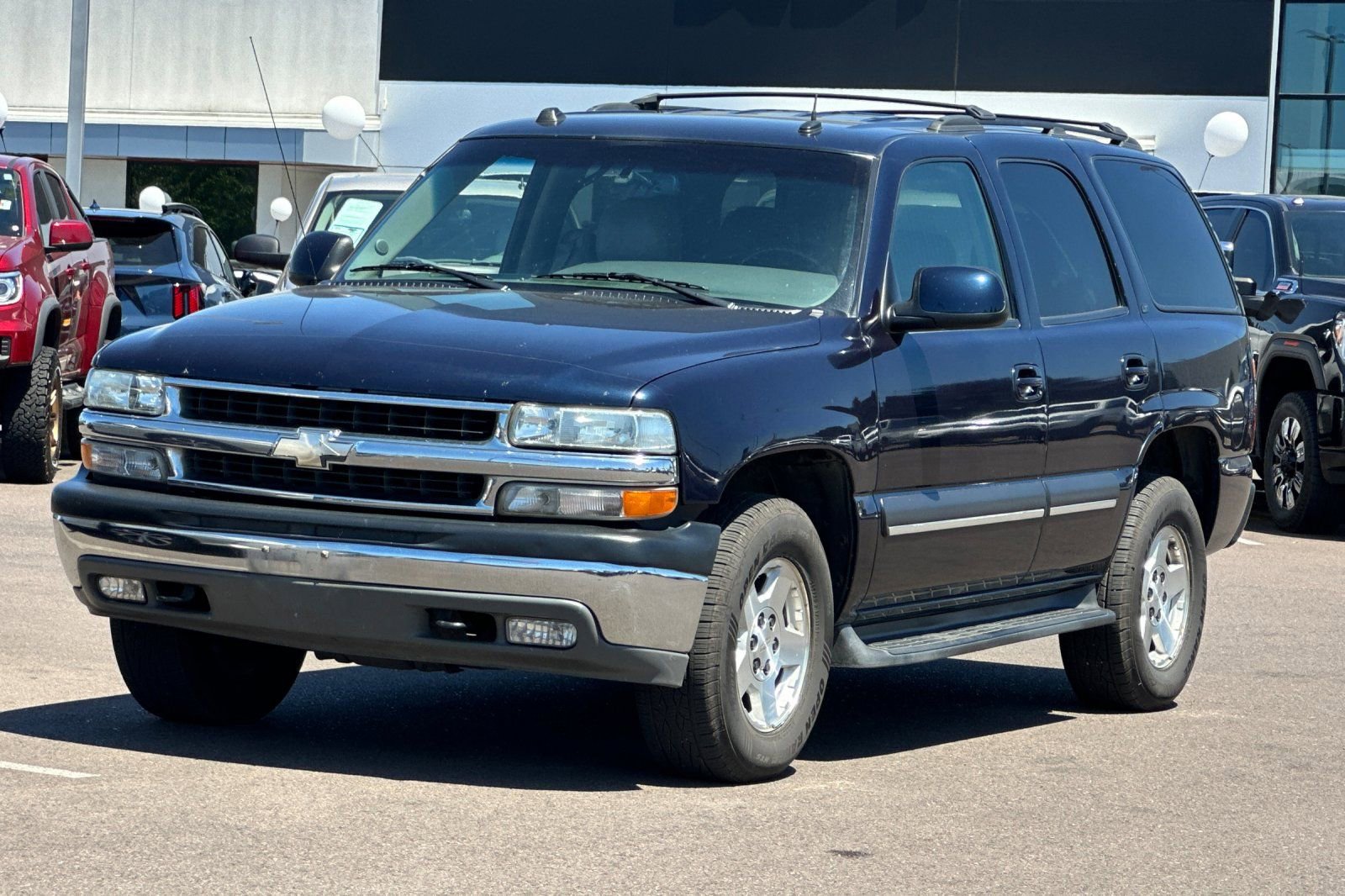 Used 2004 Chevrolet Tahoe LT w/ LT Preferred Equipment Group AWD/4WD image 8