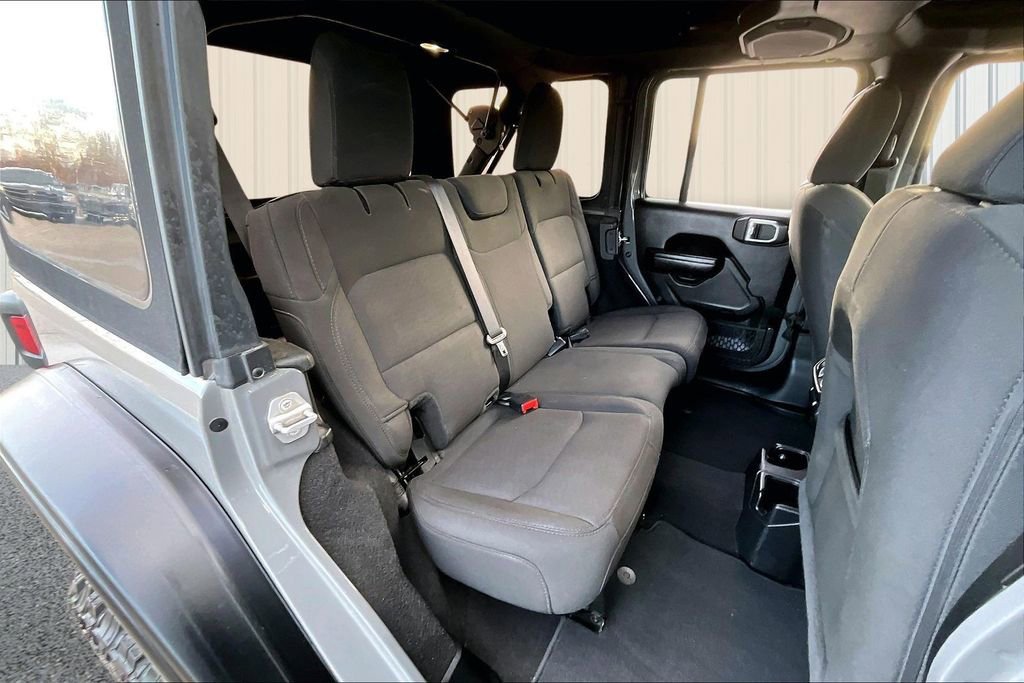 Used 2021 Jeep Wrangler Unlimited Sport w/ Technology Group AWD/4WD image 24
