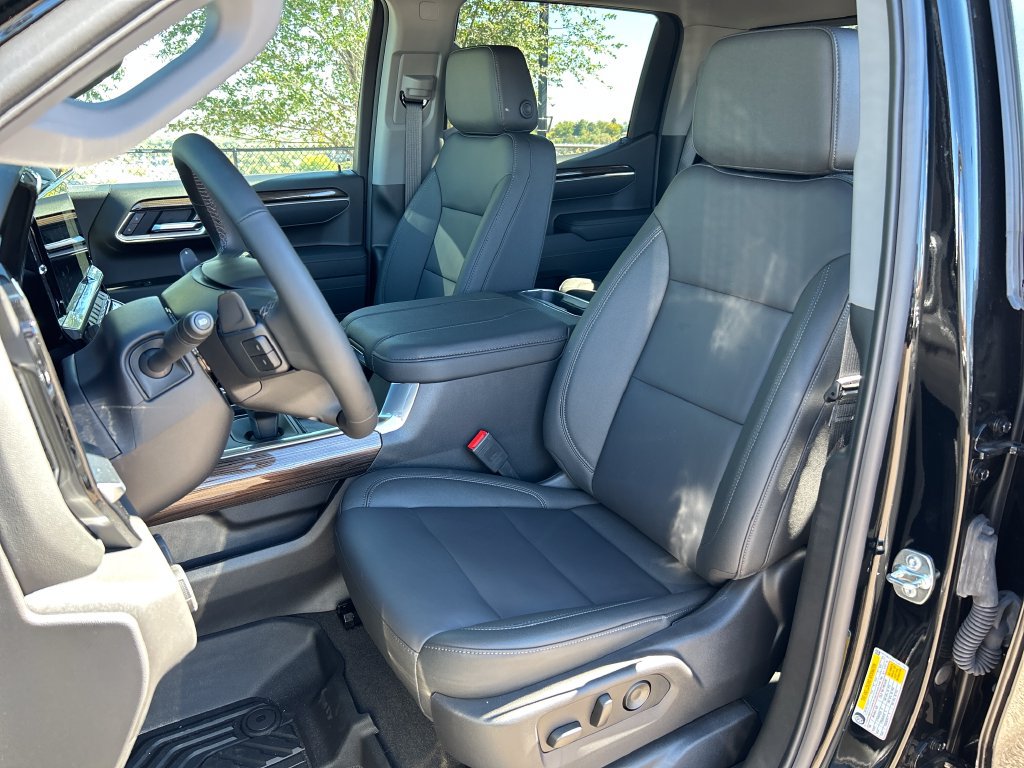 New 2026 Chevrolet Silverado 1500 LT Trail Boss w/ Safety Package AWD/4WD image 16