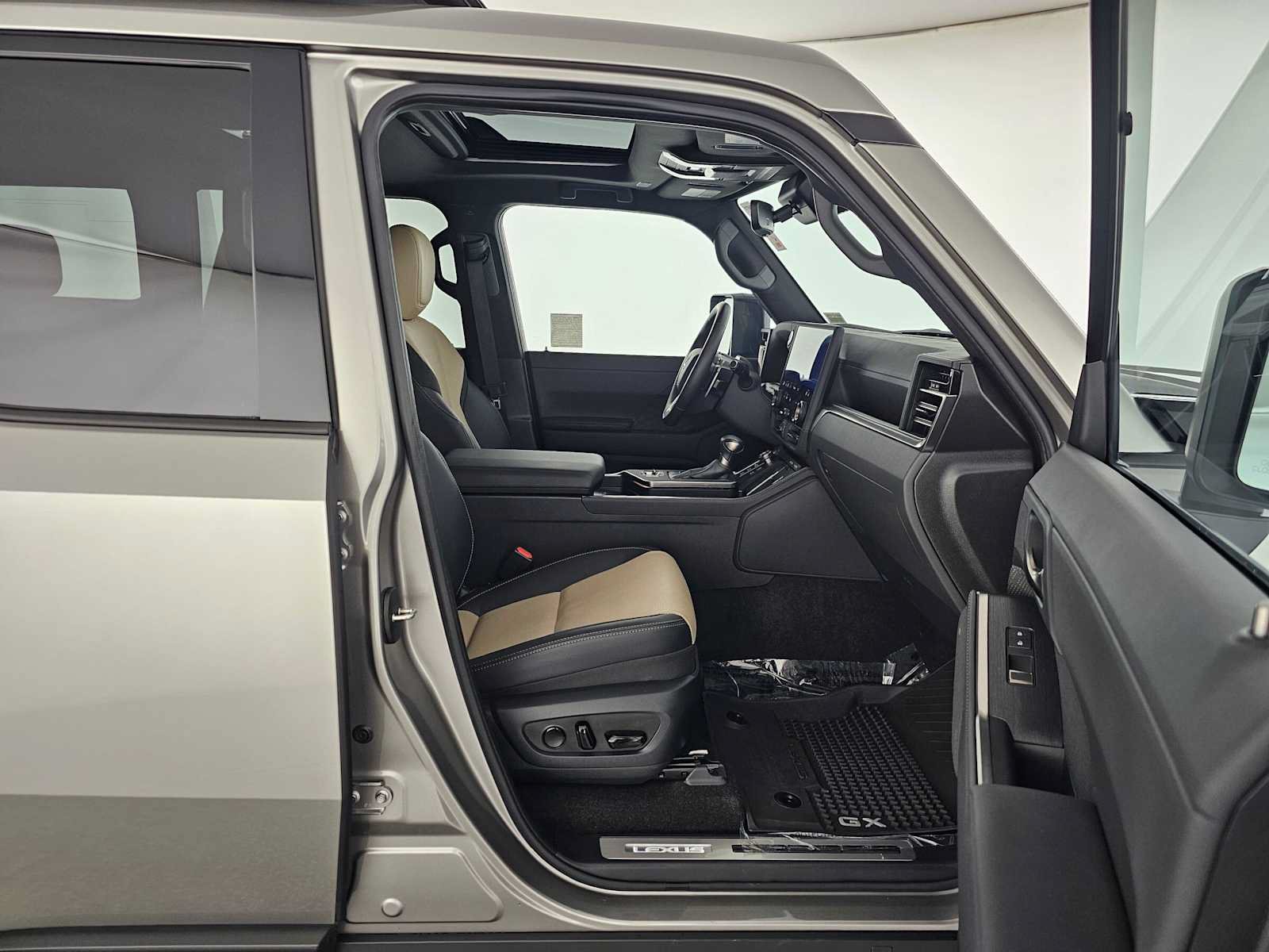 Certified 2024 Lexus GX 550 AWD/4WD image 10