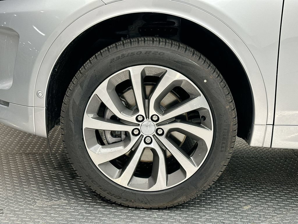 Certified 2025 Land Rover Discovery Sport S AWD/4WD image 3