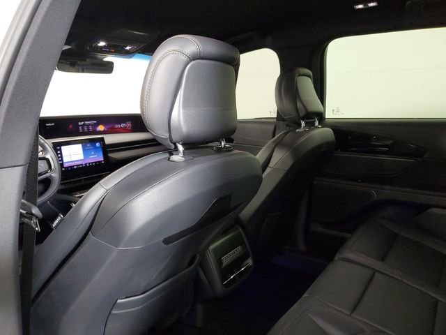 Used 2024 Lincoln Nautilus Premier w/ Jet Appearance Package image 10