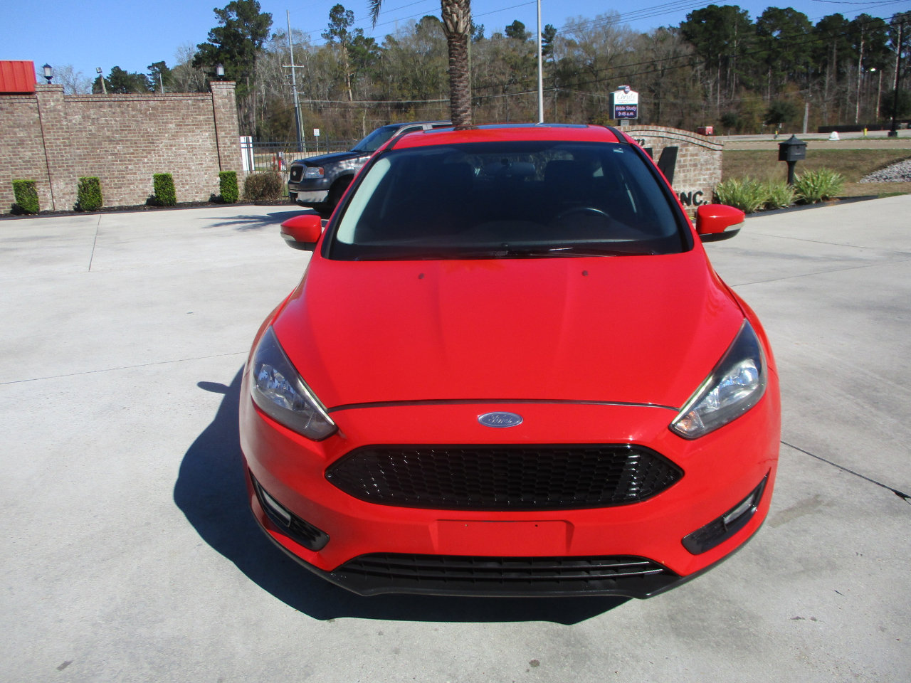 Used 2015 Ford Focus SE w/ SE Sport Package image 28