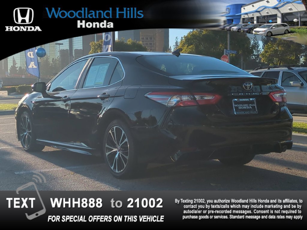 Used 2019 Toyota Camry SE w/ Carpet Mat Package FWD image 7