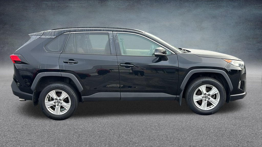 Used 2020 Toyota RAV4 XLE w/ Convenience Package AWD/4WD image 29