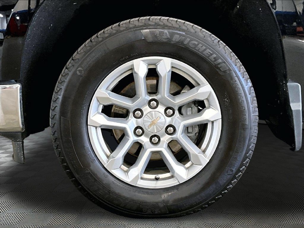 Used 2022 Chevrolet Silverado 1500 LT AWD/4WD image 7