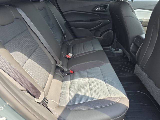New 2026 Chevrolet Trax LT w/ LT Convenience Package FWD image 19