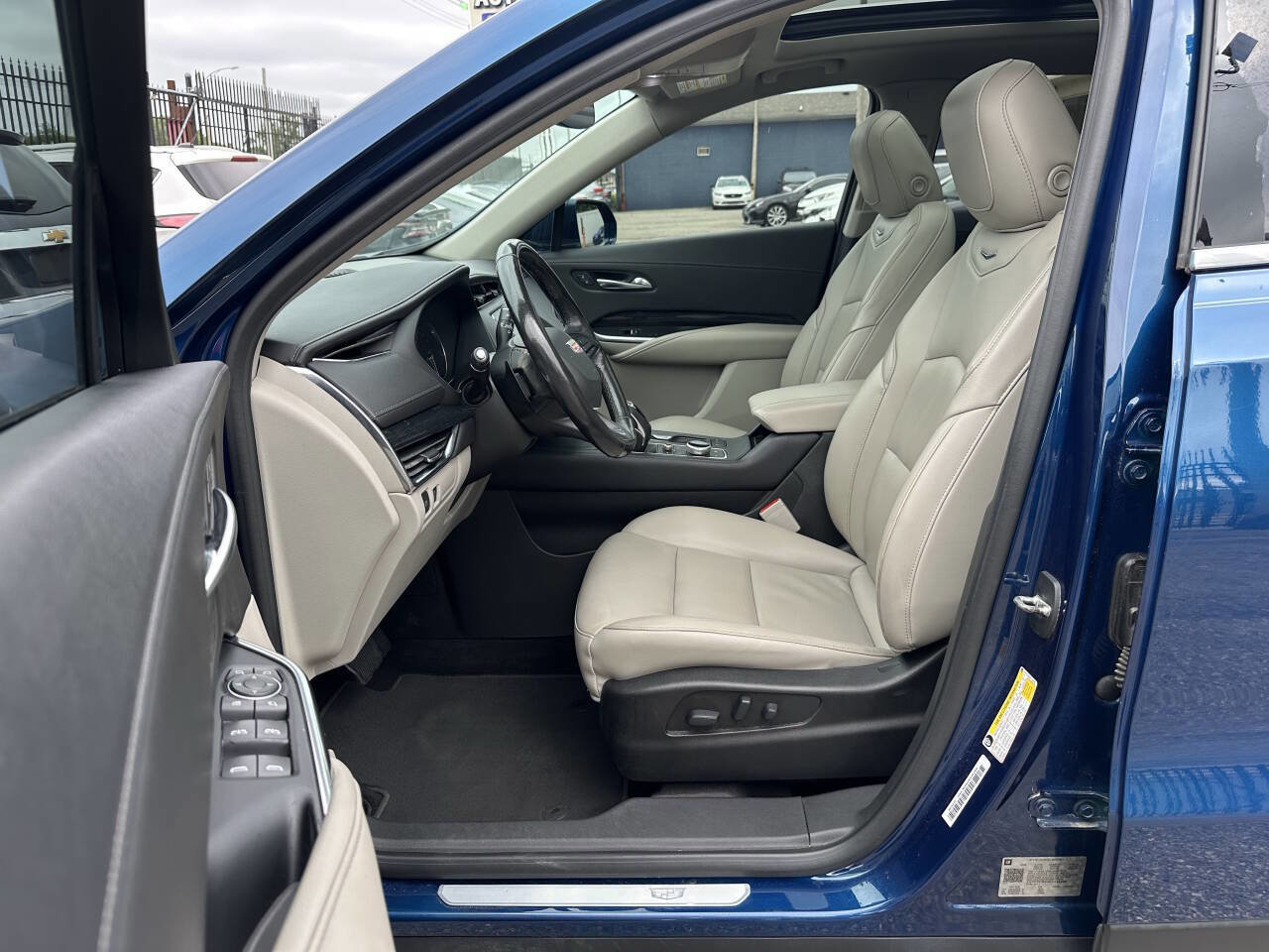 Used 2019 Cadillac XT4 Premium Luxury w/ Cold Weather Package image 12