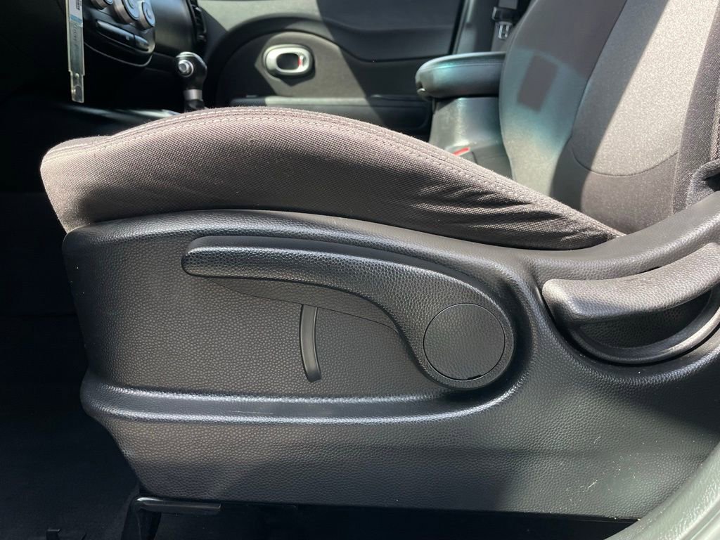 Used 2016 Kia Soul image 23