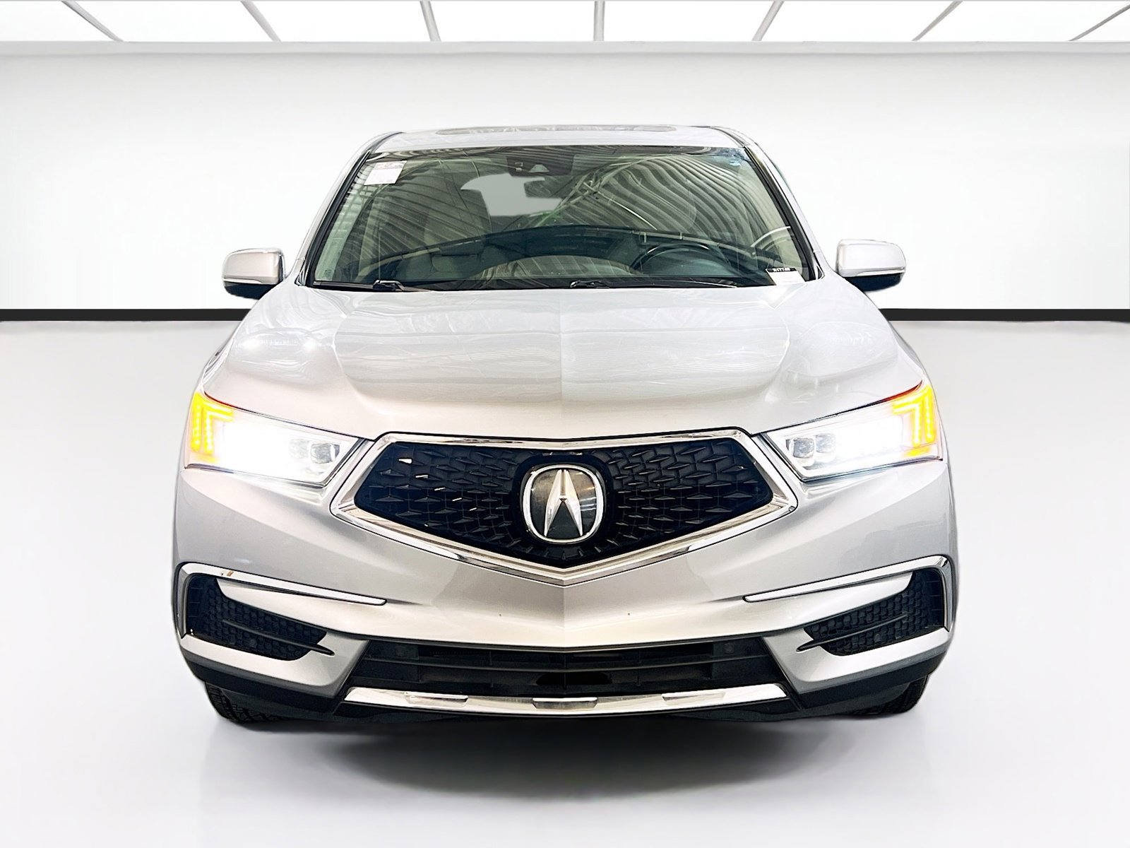 Used 2018 Acura MDX FWD w/ Technology Package image 2