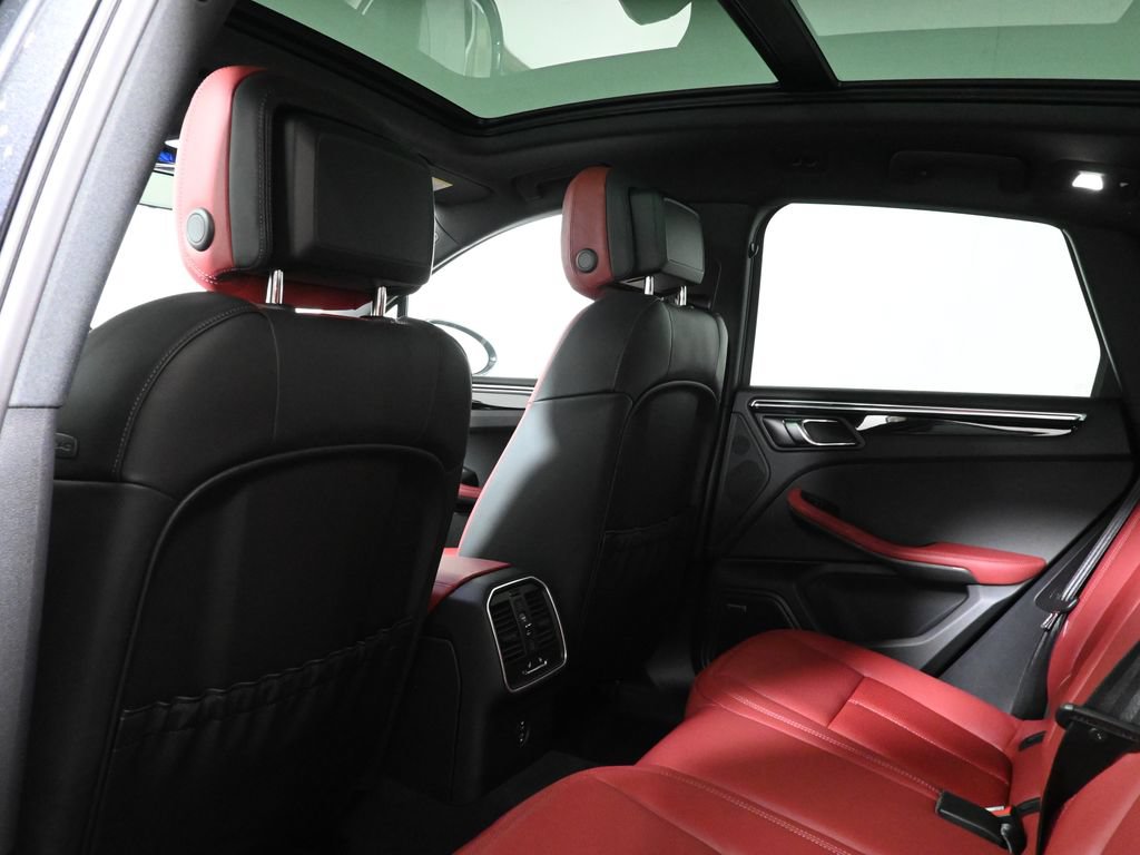 New 2026 Porsche Macan AWD/4WD image 36