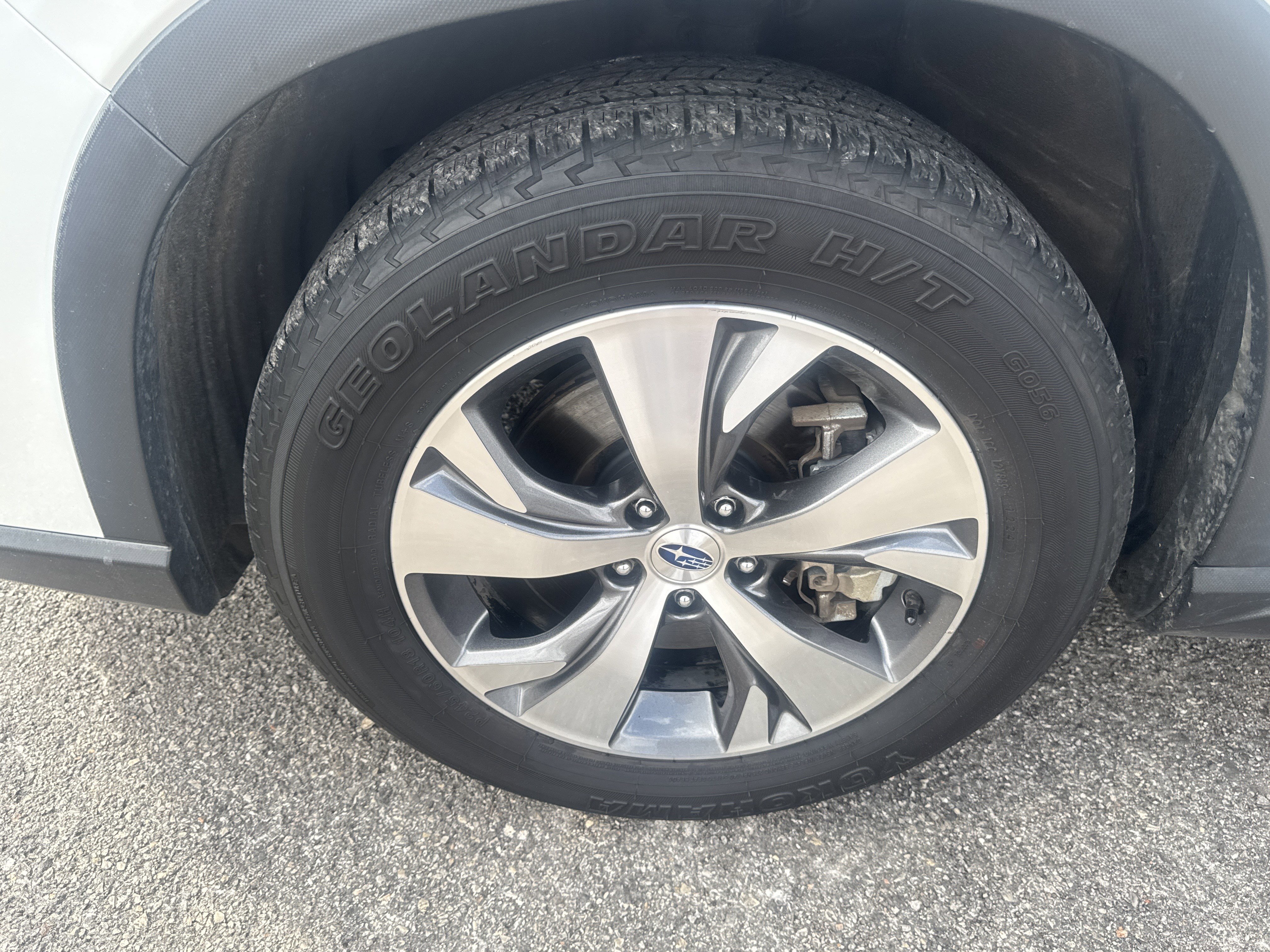 Used 2020 Subaru Ascent Premium w/ Convenience Package image 9