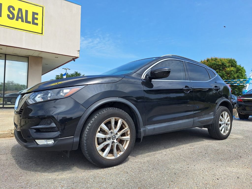Used 2021 Nissan Rogue Sport SV FWD image 1