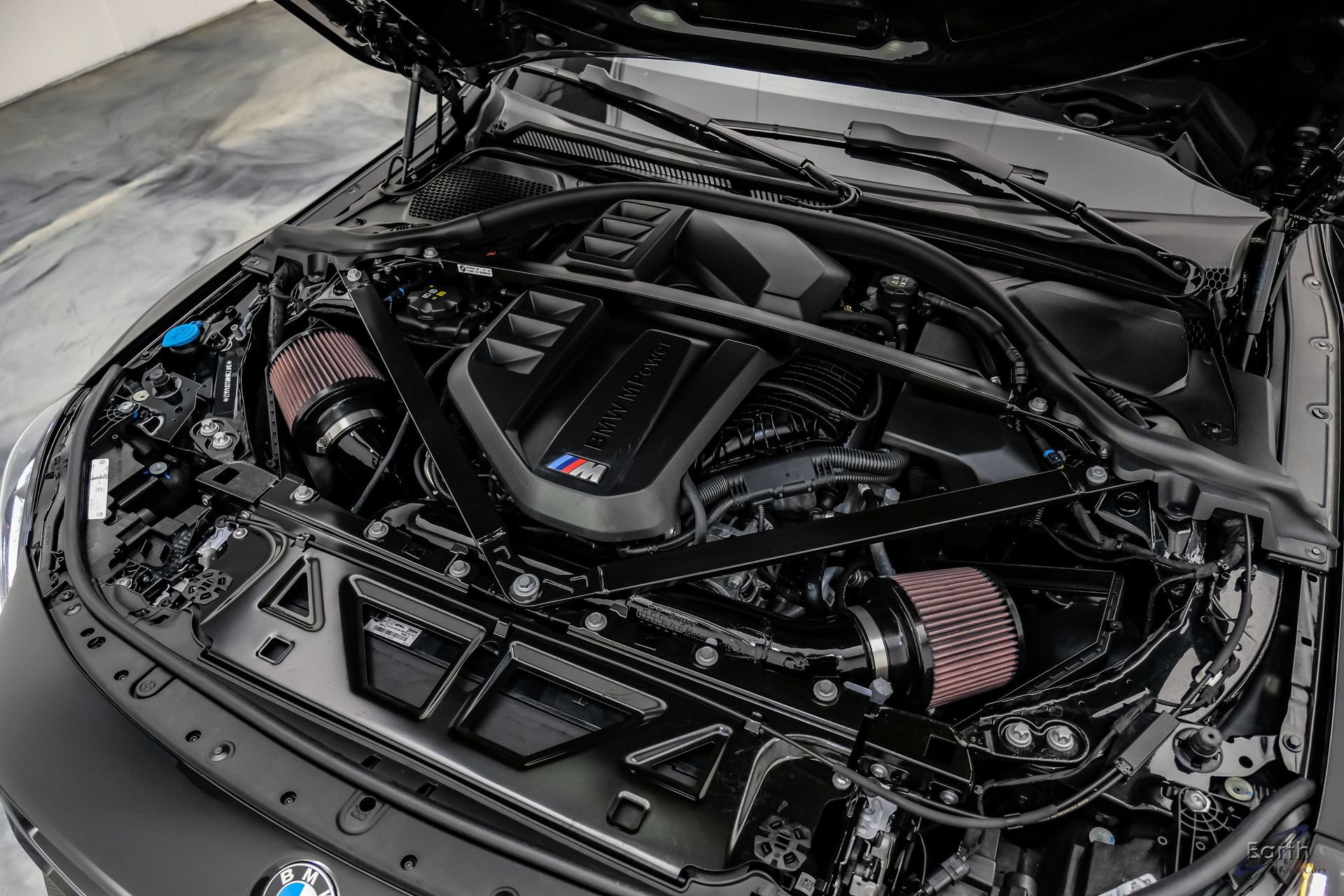 Used 2025 BMW M2 w/ Carbon Package RWD image 98