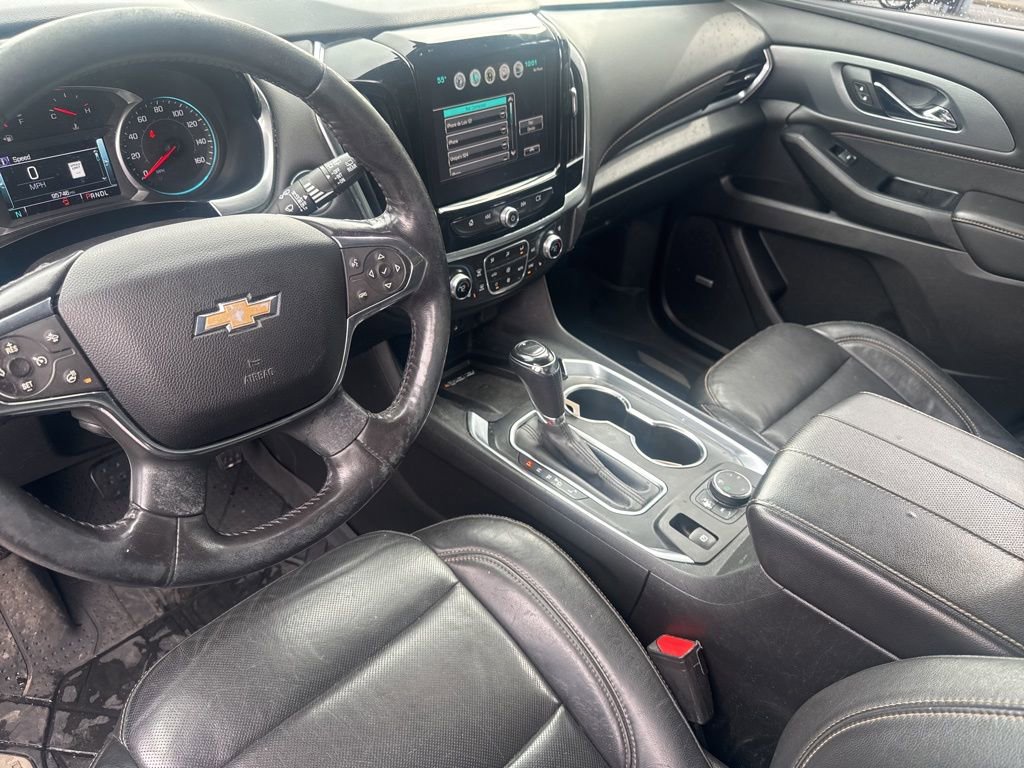 Used 2019 Chevrolet Traverse Premier w/ Redline Edition AWD/4WD image 17