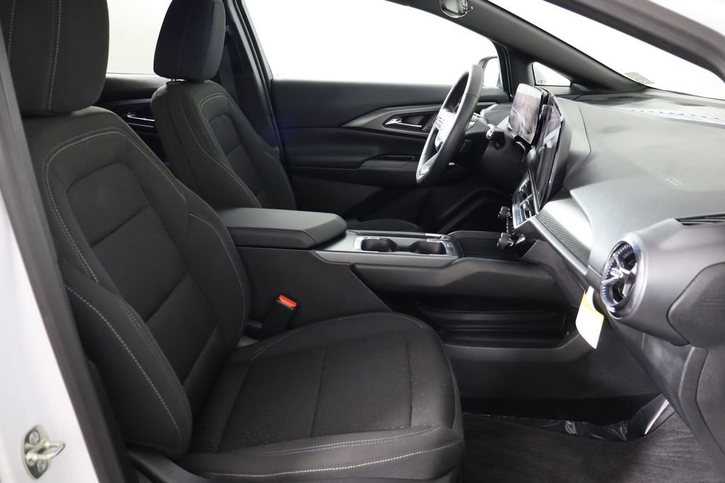 Used 2025 Chevrolet Equinox EV LT FWD image 10