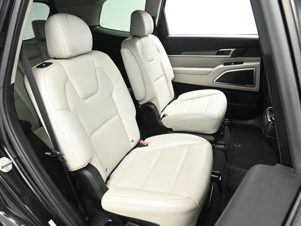 Used 2022 Kia Telluride S image 20