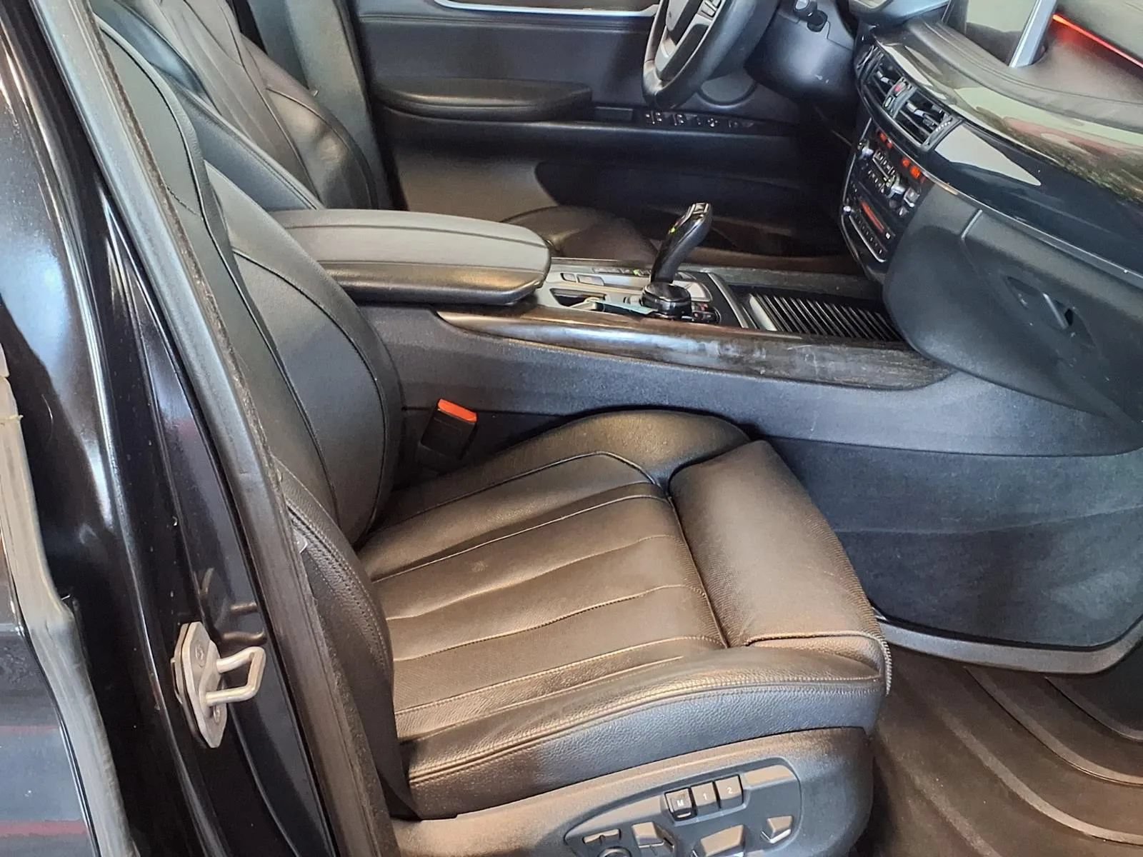 Used 2015 BMW X5 xDrive50i AWD/4WD image 13