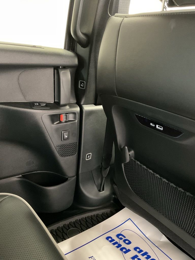 New 2025 Chrysler Pacifica Limited image 22