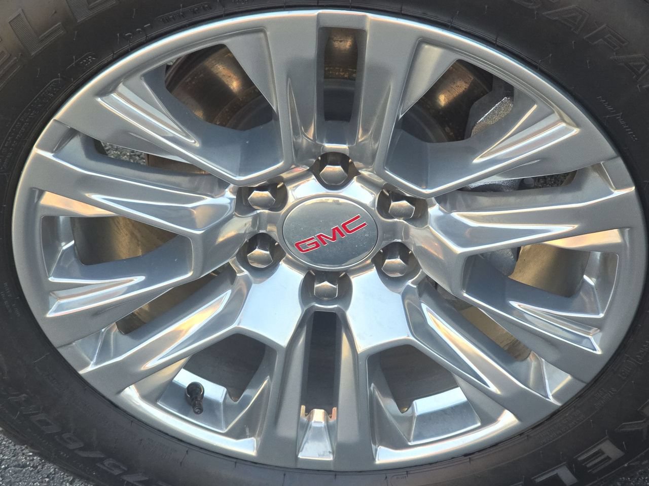 Certified 2023 GMC Sierra 1500 Denali AWD/4WD image 36