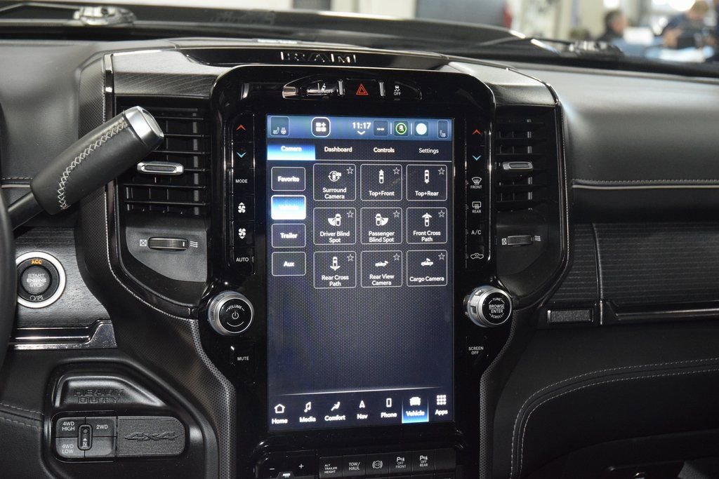 Used 2024 RAM 2500 Limited image 32